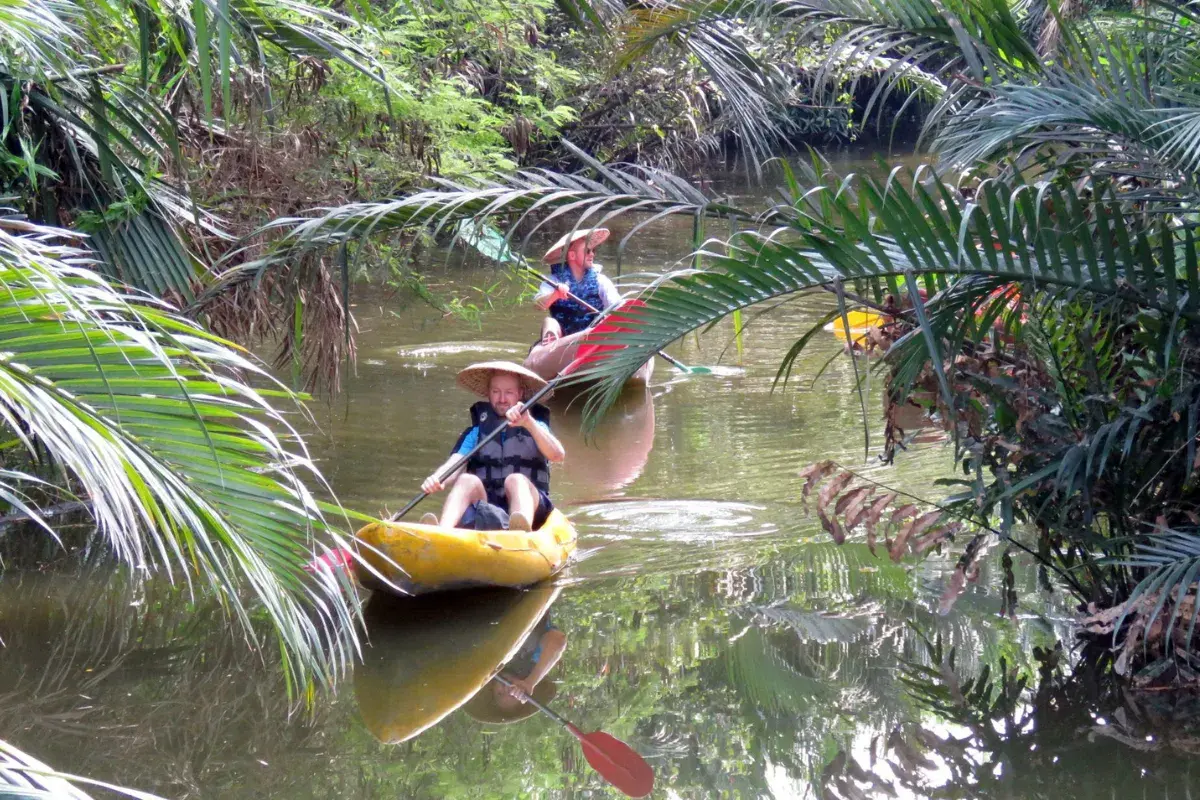 Kayak & Boat in Bangkok: Small Group & Shared River Canal Tours