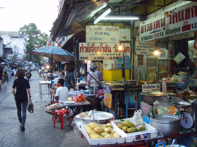 Recommend Bangkok Street Food Area