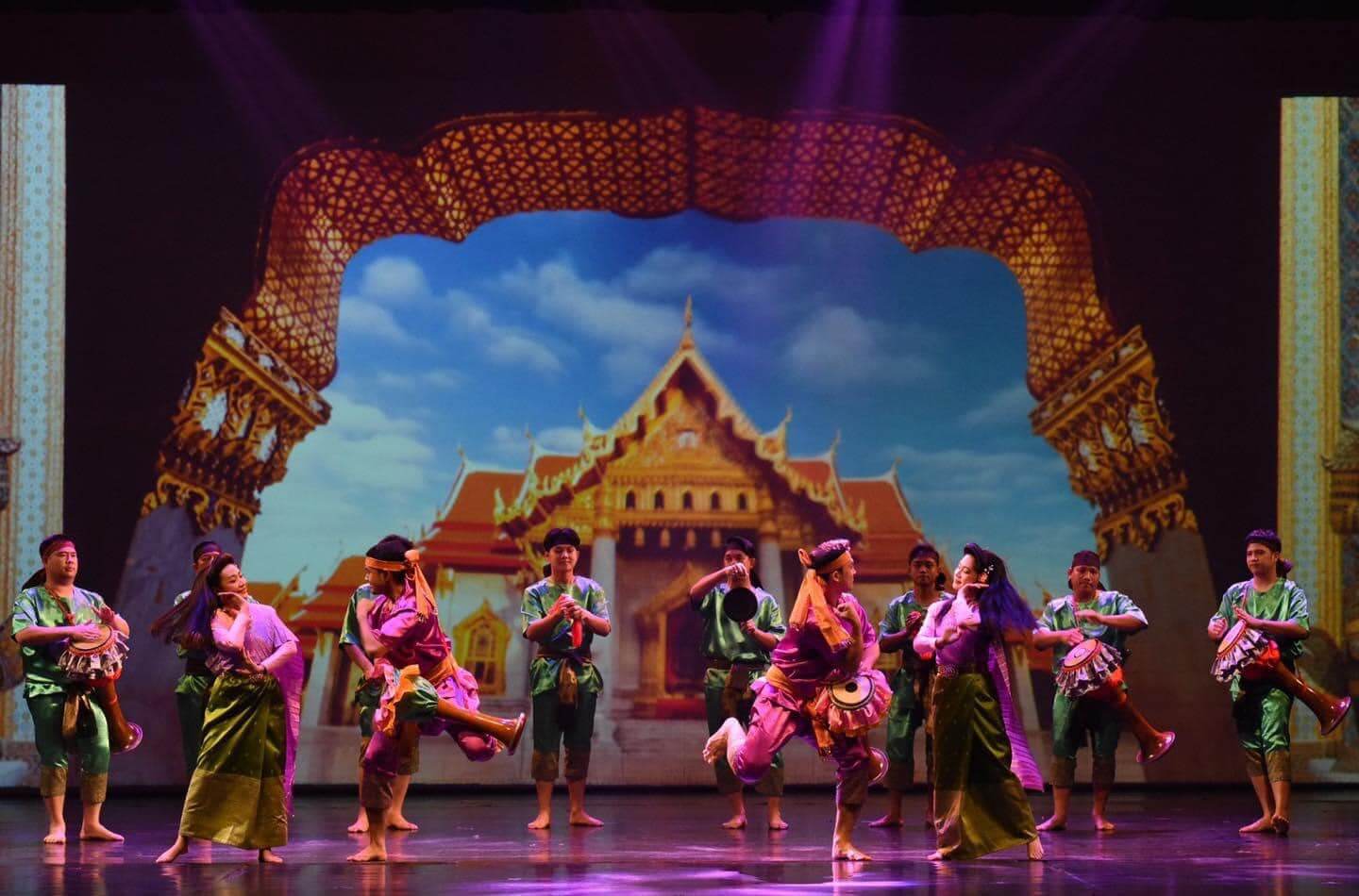 Sala chaleam Krung Traditional show